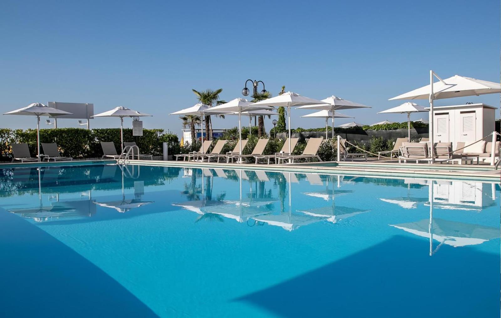 Imperial Palace Lido di Jesolo Exterior foto