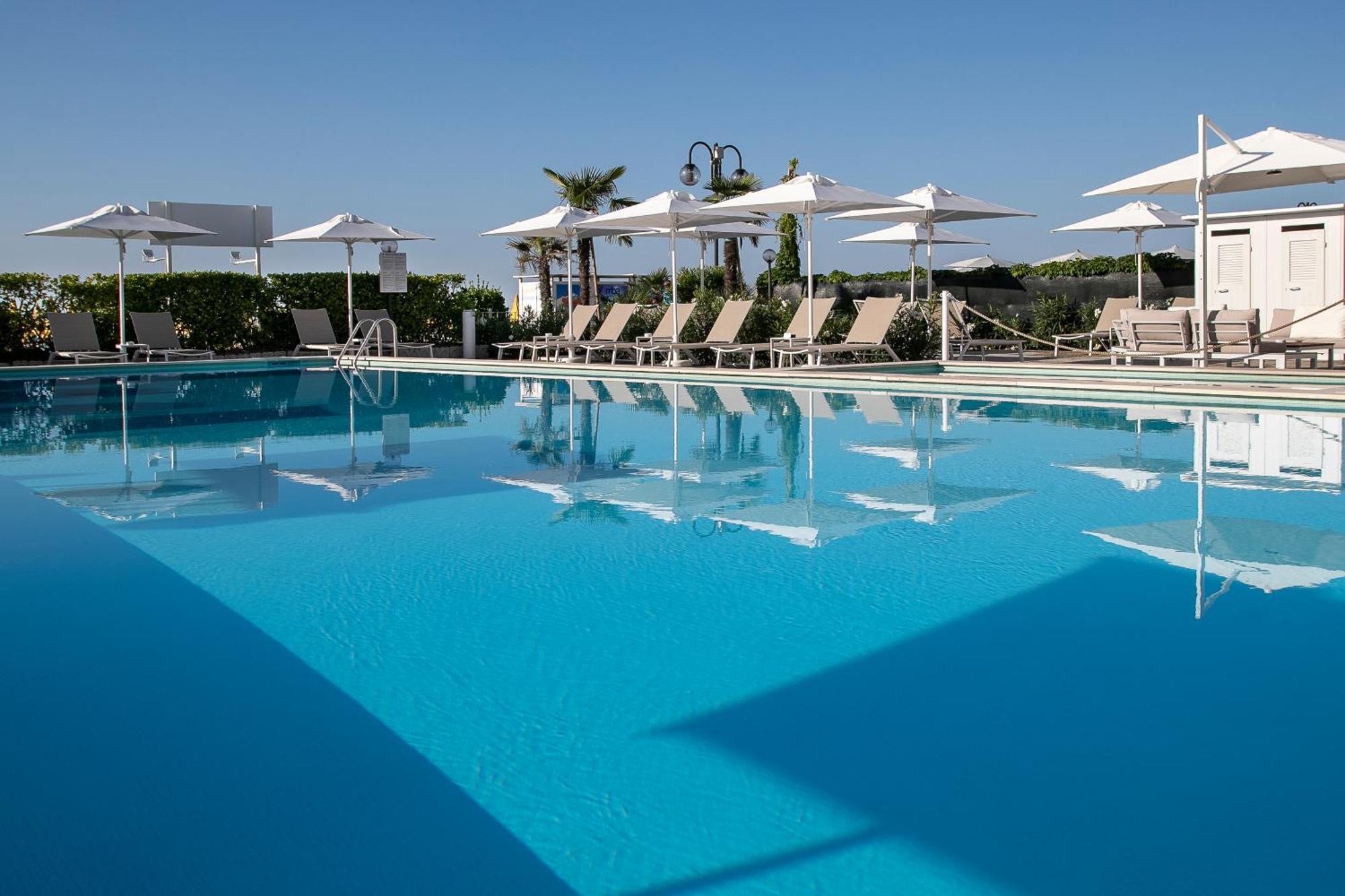 Imperial Palace Lido di Jesolo Exterior foto